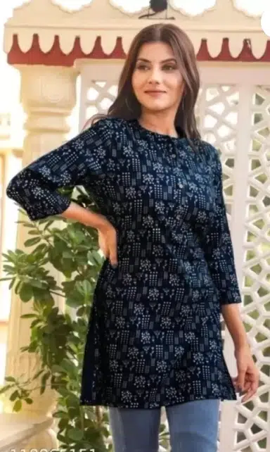 women woven design rayon straight kurta